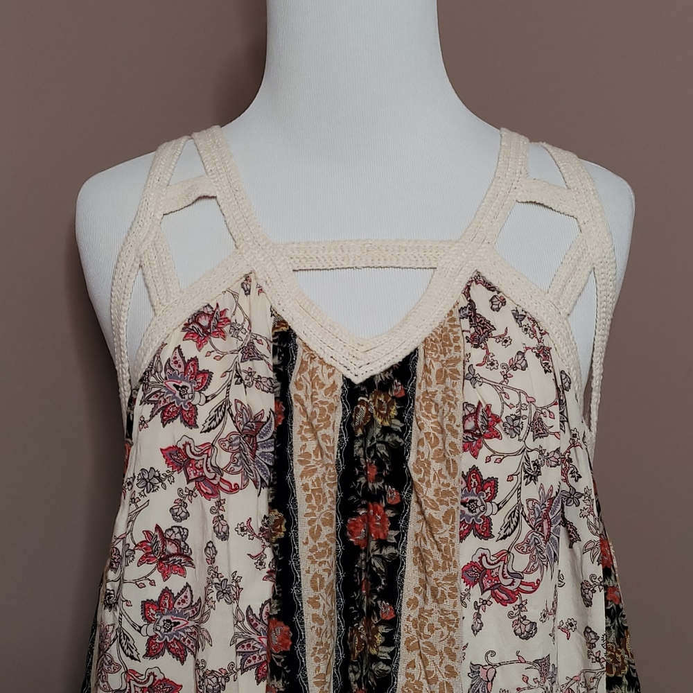 ENTRO Dress - Picture 5 of 9